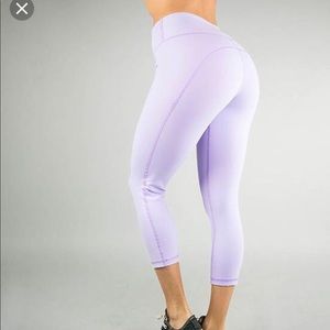 BuffBunny Camilla Cropped Leggings - Lavender